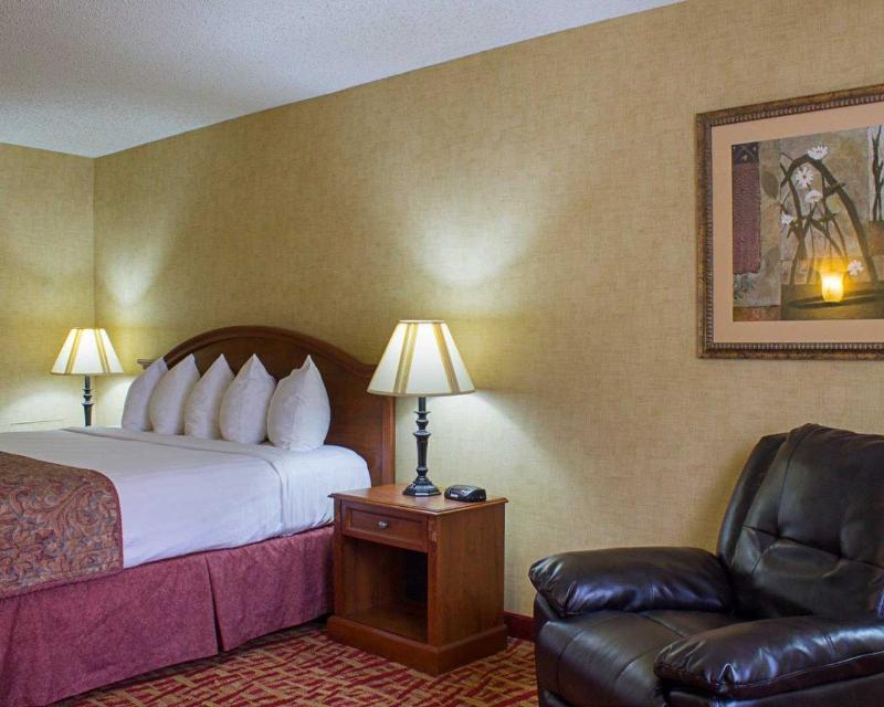 Hotel Devils By Oyo Near Devils Regional Airport Devils Lake